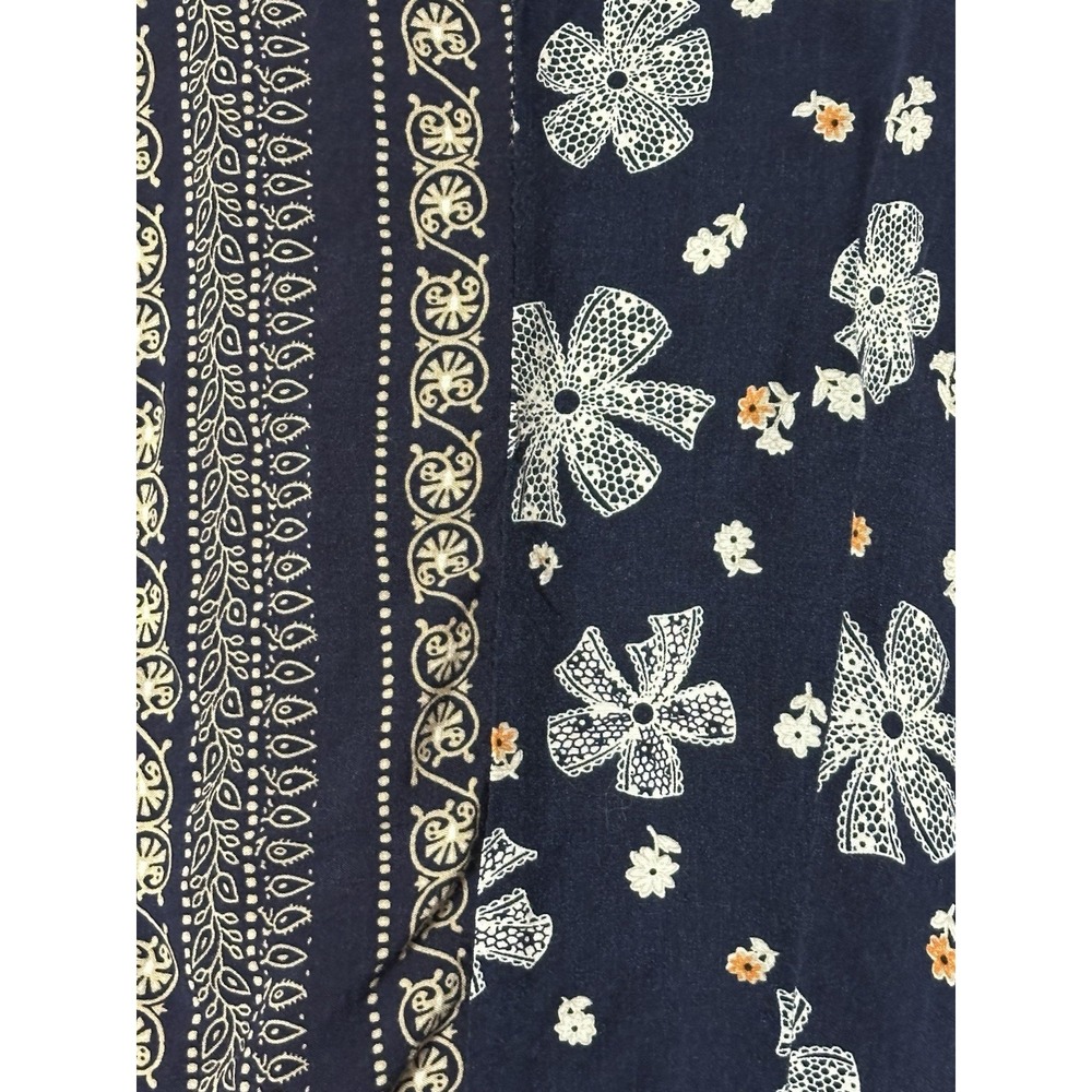 Anthropologie Entro Size Medium Navy Boho Floral Top Ruffle Sleeves with Lace - Picture 4 of 4
